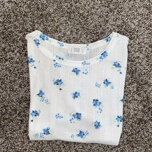 White and blue flower Ivy +main short sleeve top